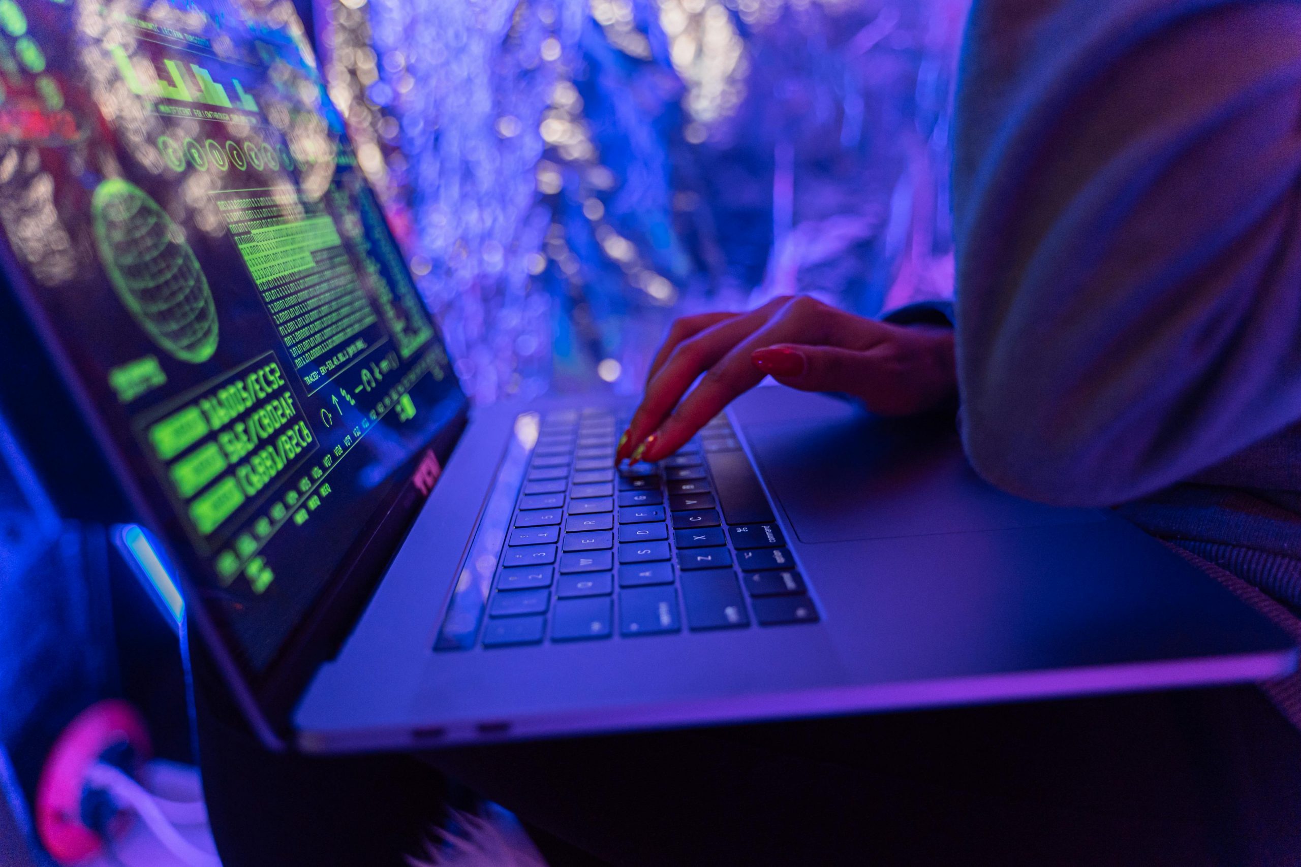 laptop displaying a malware scan in progress